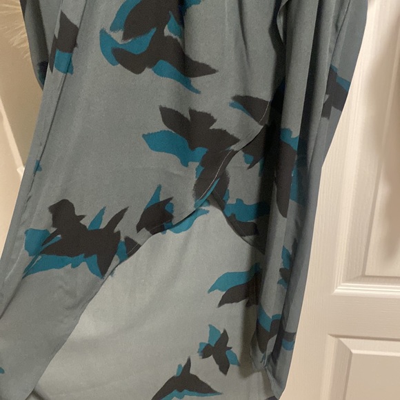 Green floral Leith wrap dress/long tunic style shirt - Picture 2 of 4